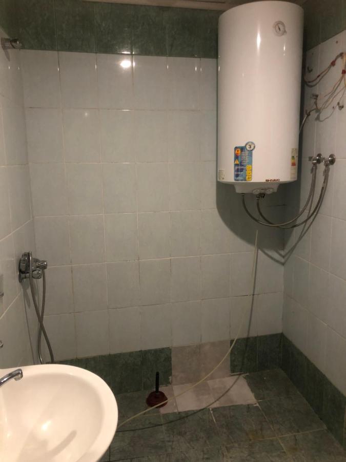 Villa Next To Victory Park 耶烈万 外观 照片