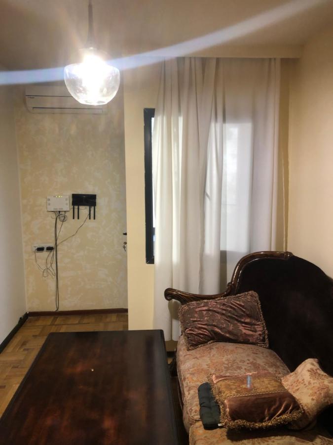 Villa Next To Victory Park 耶烈万 外观 照片